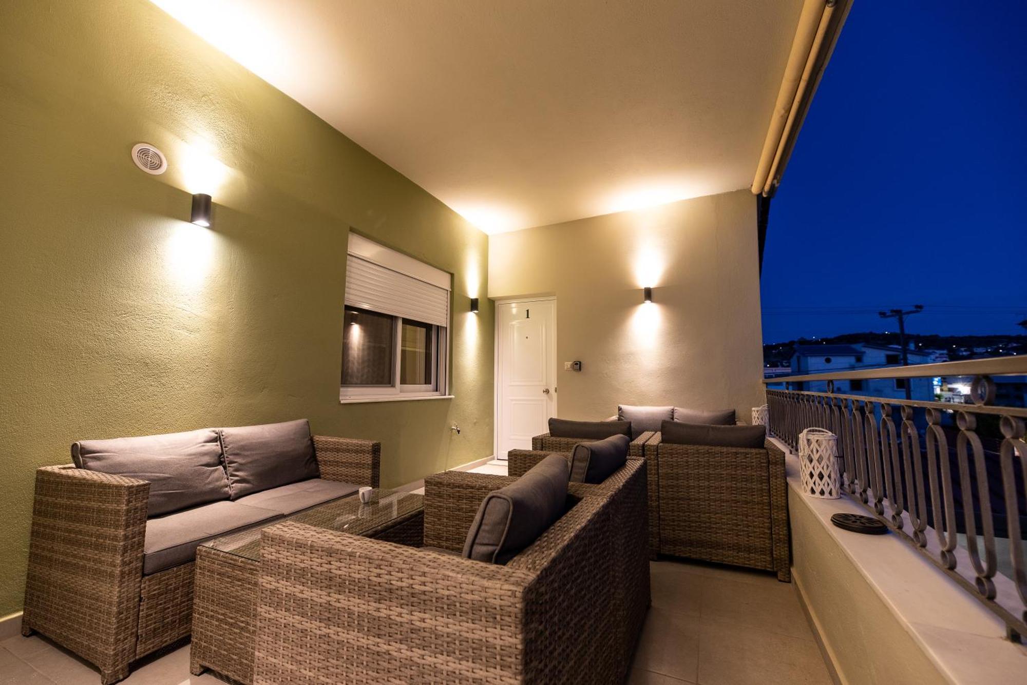 Demi'S Apartments Near Athen'S Airport Artemida  Luaran gambar