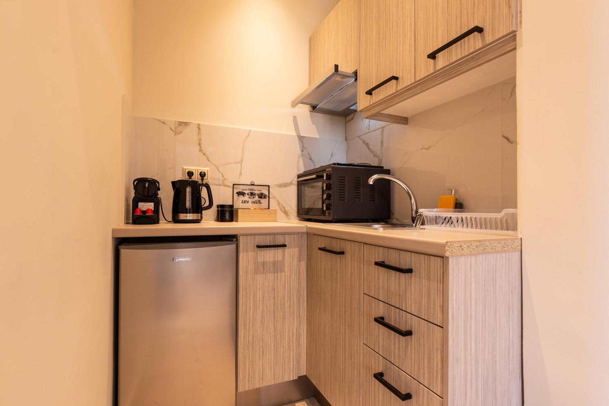 Demi'S Apartments Near Athen'S Airport Artemida  Luaran gambar