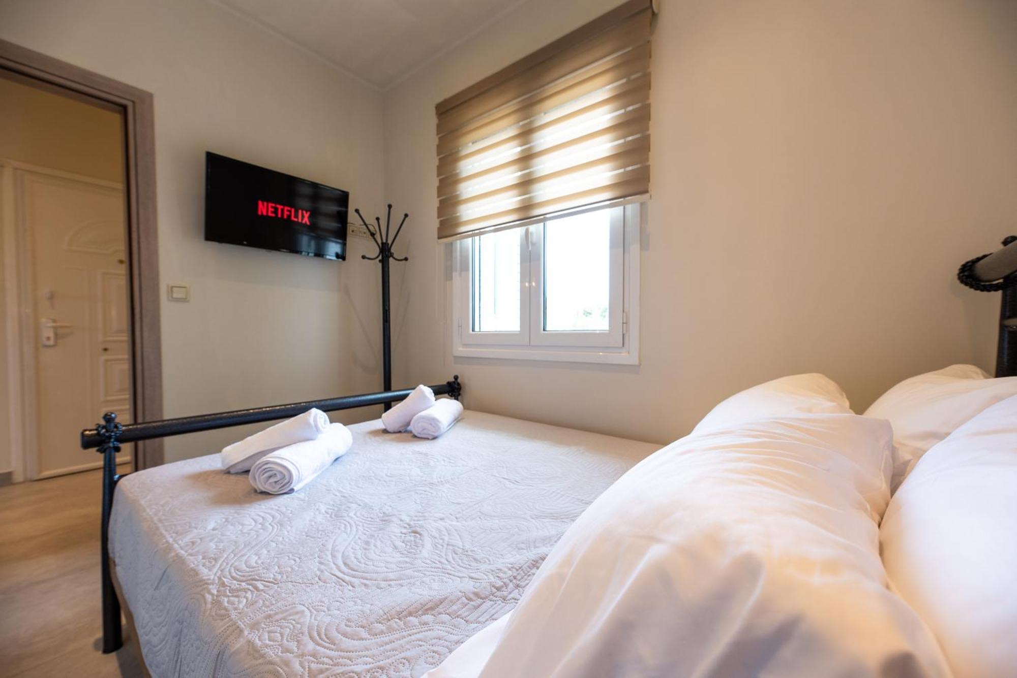 Demi'S Apartments Near Athen'S Airport Artemida  Luaran gambar