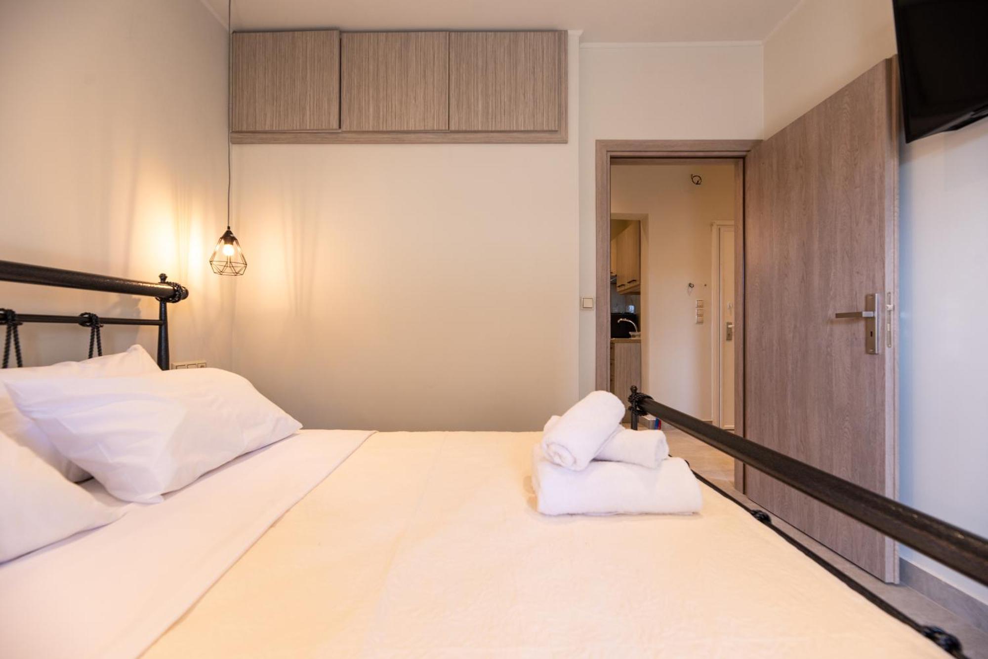 Demi'S Apartments Near Athen'S Airport Artemida  Luaran gambar